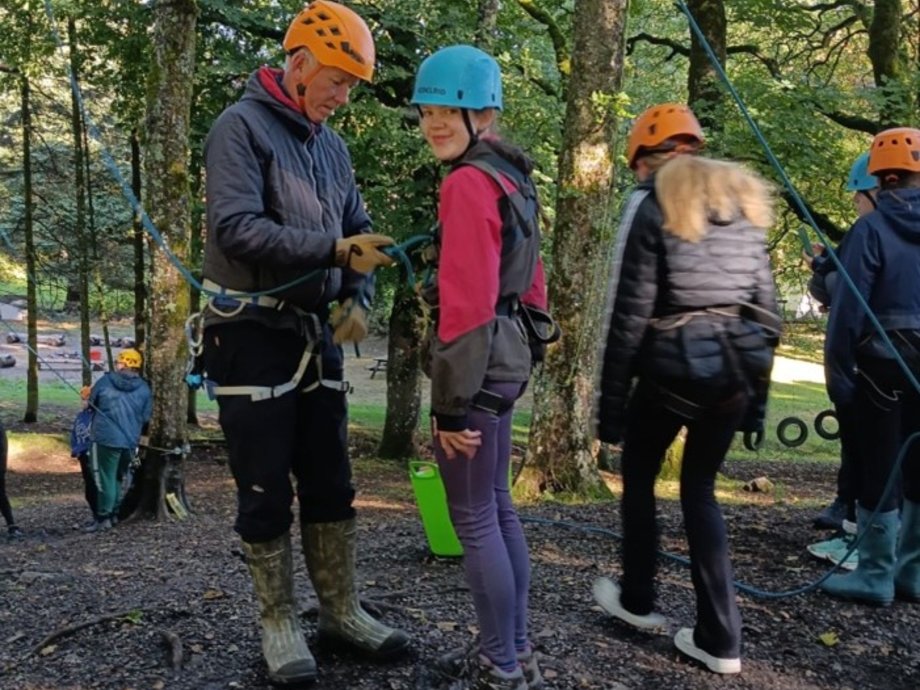 Girls Join Youth Forum Residential